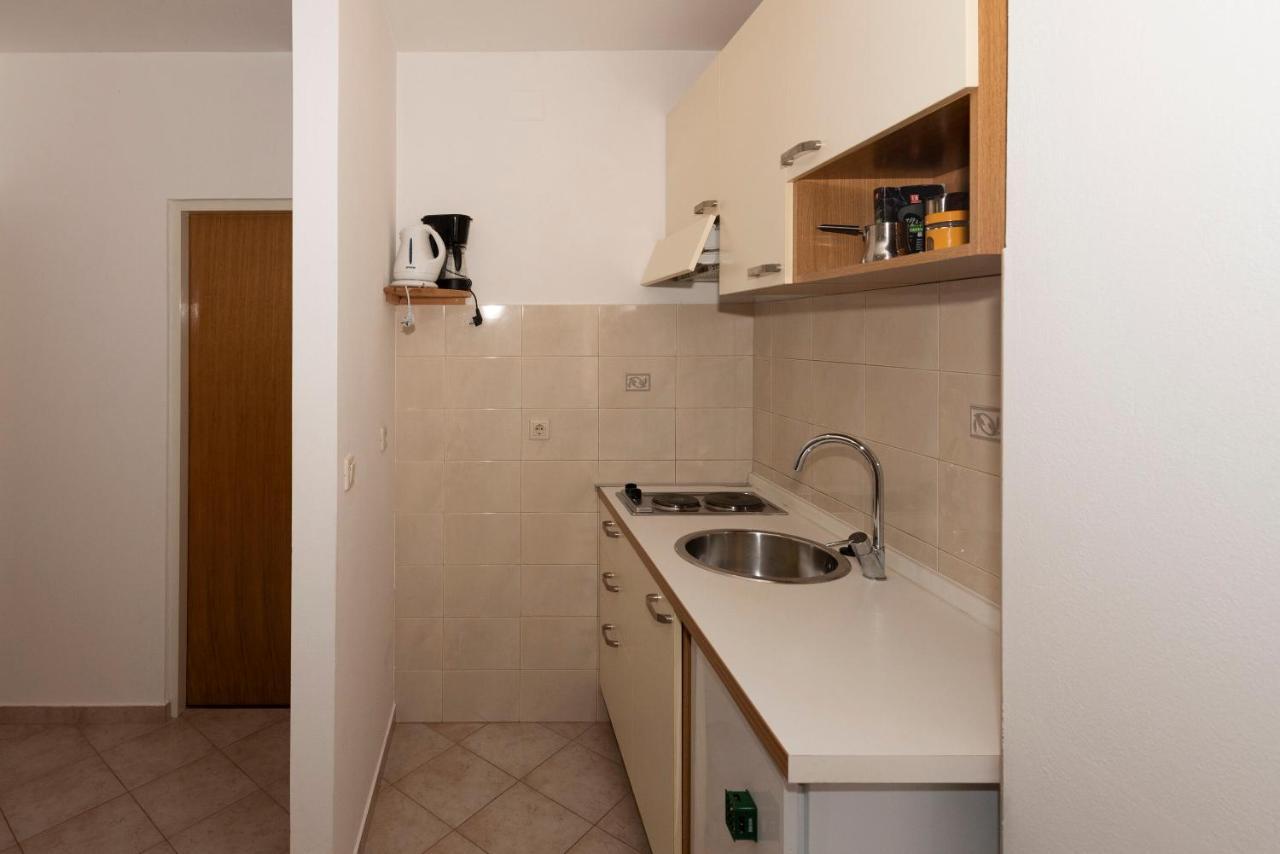 Apartments Max Ražanac Eksteriør billede